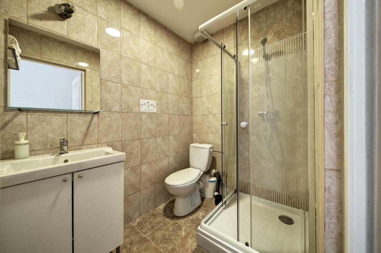 Heart Of Downtown Apartment Budapest Exterior photo